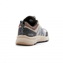 ZAPATILLA TRAIL RUNNING KELME WORLD TRAVEL CAMEL